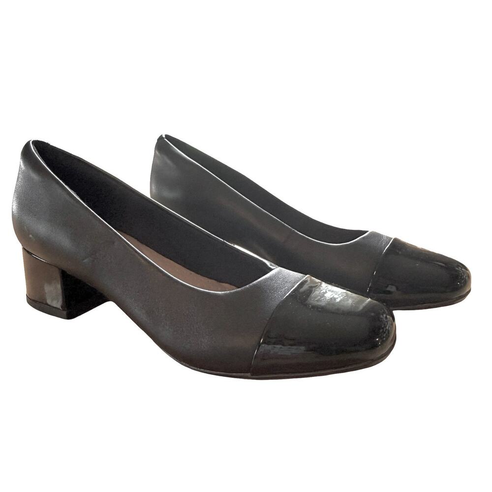 Clarks Marilyn Sara Black Block Heel Pumps Cap Toe Slip On Shoes Leather sz 7.5